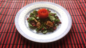 Weihnachtlicher Feldsalat